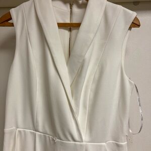 Calvin Klein Cream Sleeveless Wedding Dress